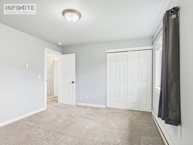 Building Photo - Top-Floor 2BR/2BA – Bright, Clean & Move-In Ready