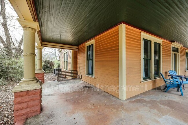 Building Photo - 295 Oglethorpe Ave