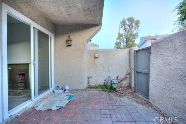 Building Photo - 1740 Puente