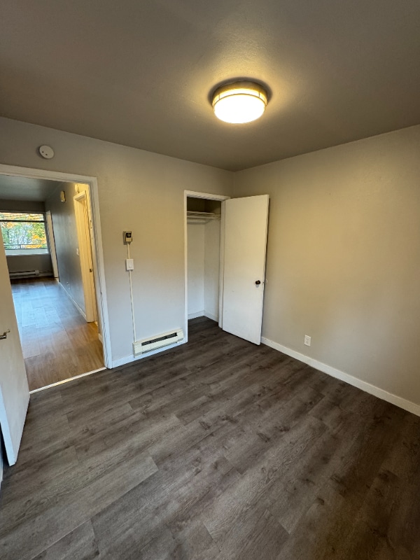 Building Photo - 4640 22nd Ave NE