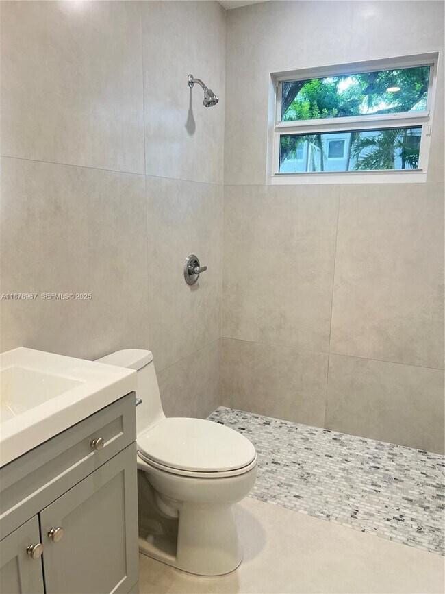 Building Photo - 3050 Virginia St