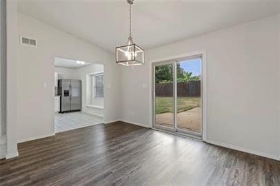 Building Photo - 2601 Knoll Trail