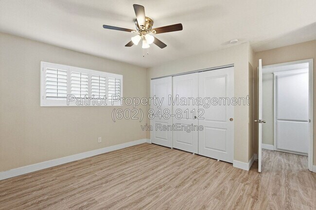 Building Photo - 5525 E Thomas Rd