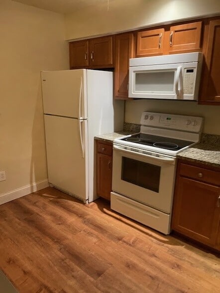 Building Photo - Oakhaven Acres