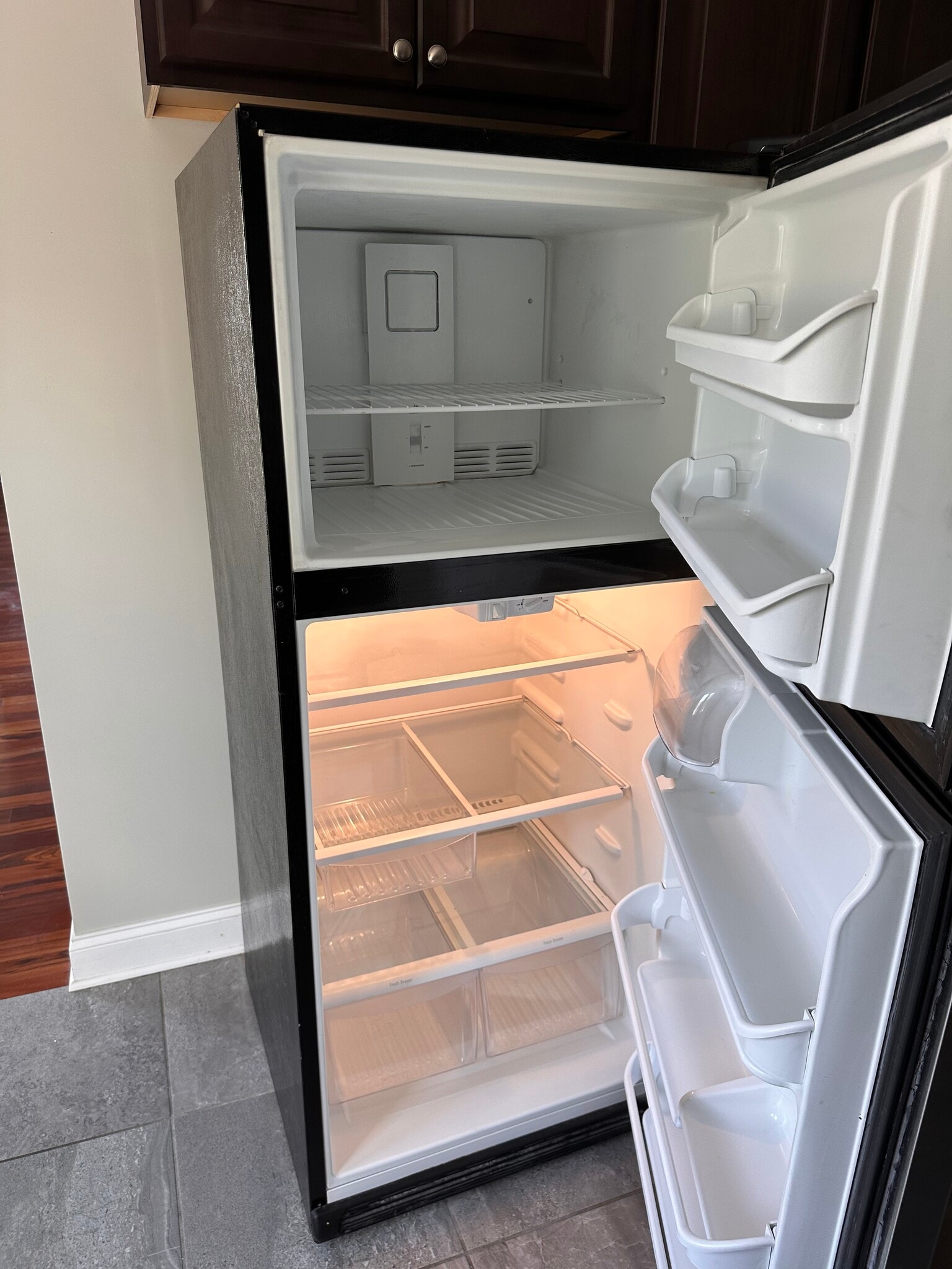 Building Photo - 19 Peacock St