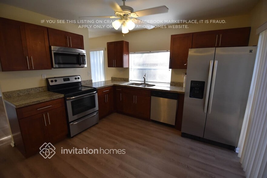 Building Photo - 1185 NW 90th Ln