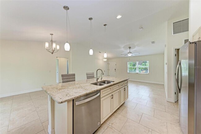 Building Photo - 3560 Eldron Ave