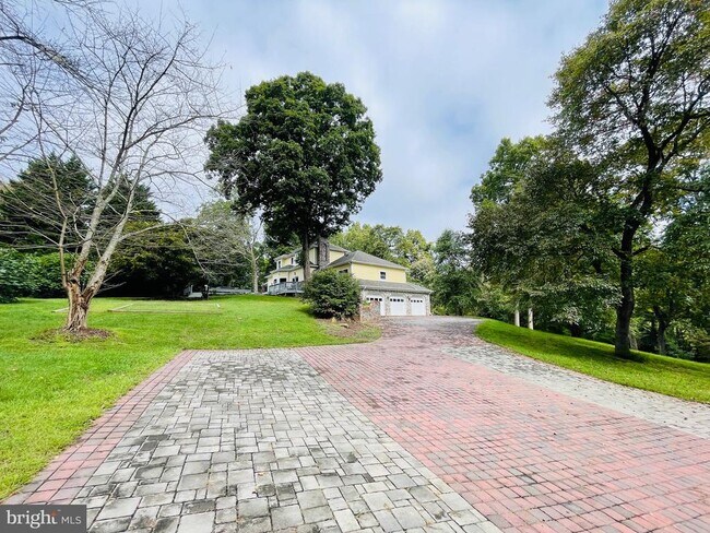 Building Photo - 1474 Freeman Dr