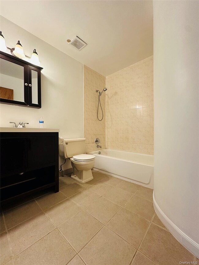 Building Photo - 176 Jackson Ave