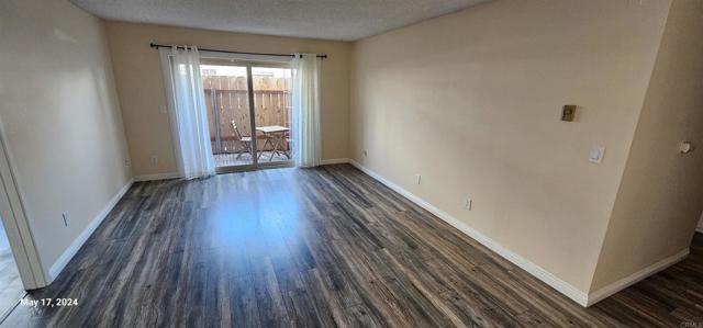 Building Photo - 465 4th Ave