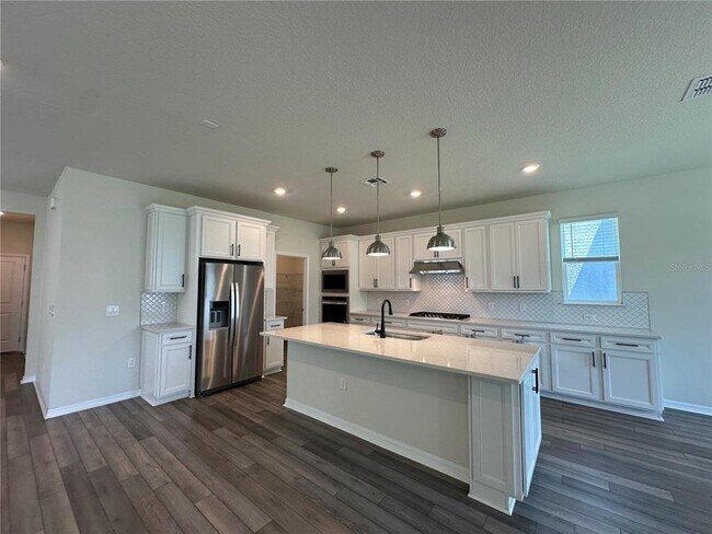 Building Photo - 10355 Parkview Reserve Ln