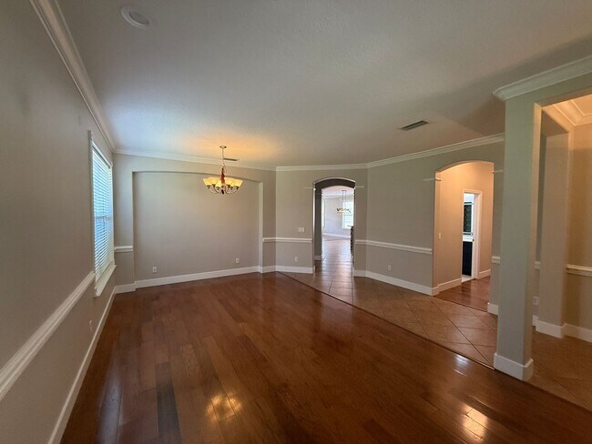 Building Photo - Beautiful Single Family Home in Windermere!