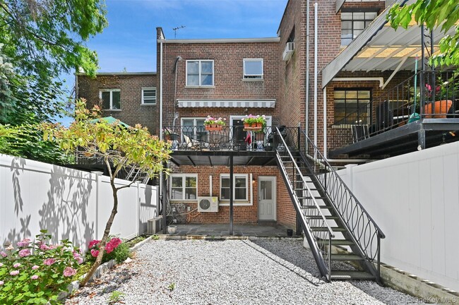 Building Photo - 5823 Fieldston Rd