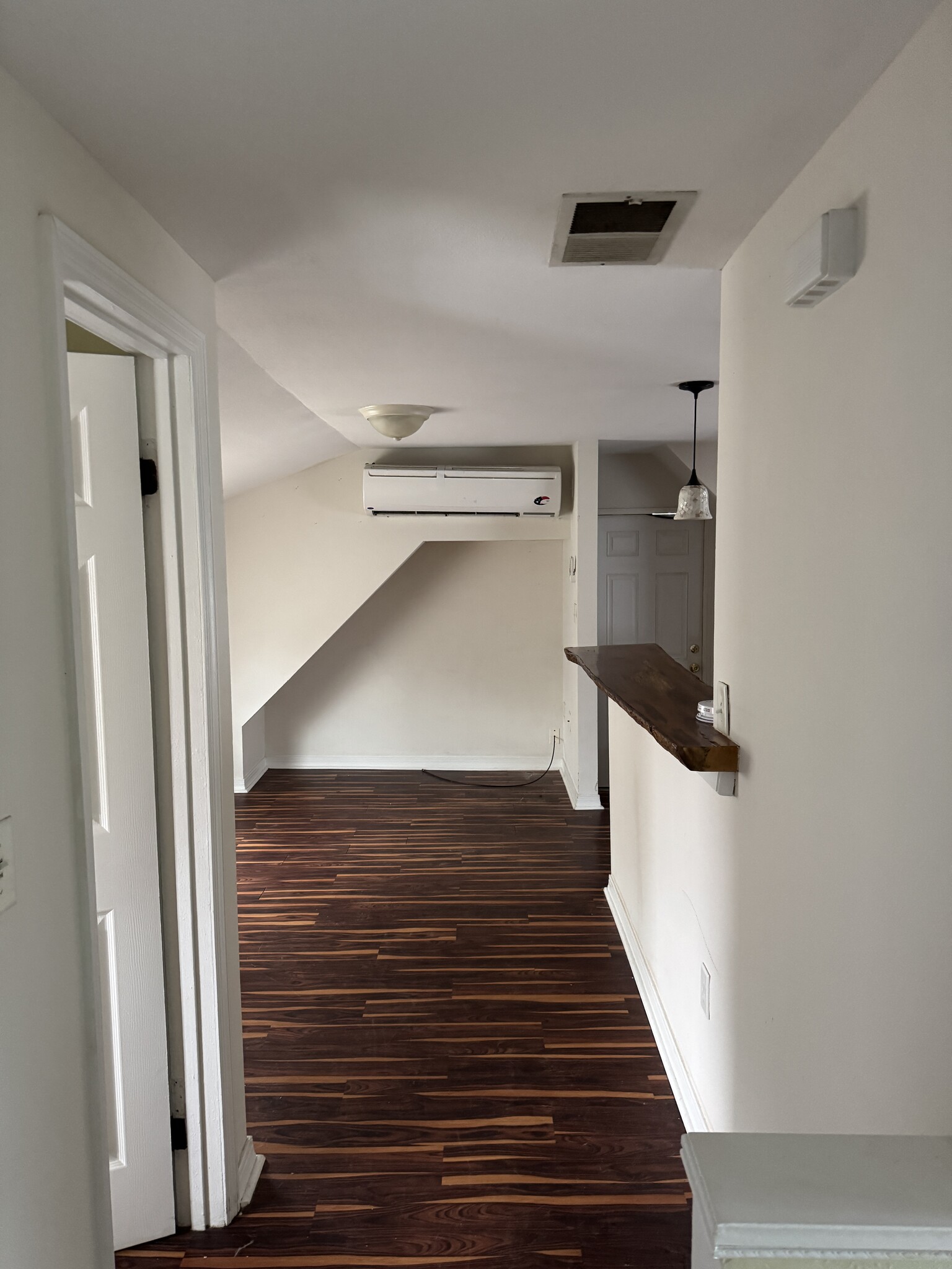 Living area - 312 1/2 S Alabama Ave