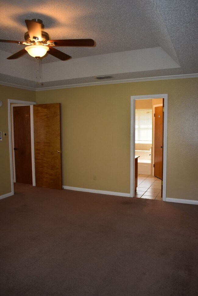 Building Photo - 3 Bedroom in Copperas Cove Established Neighborhood!