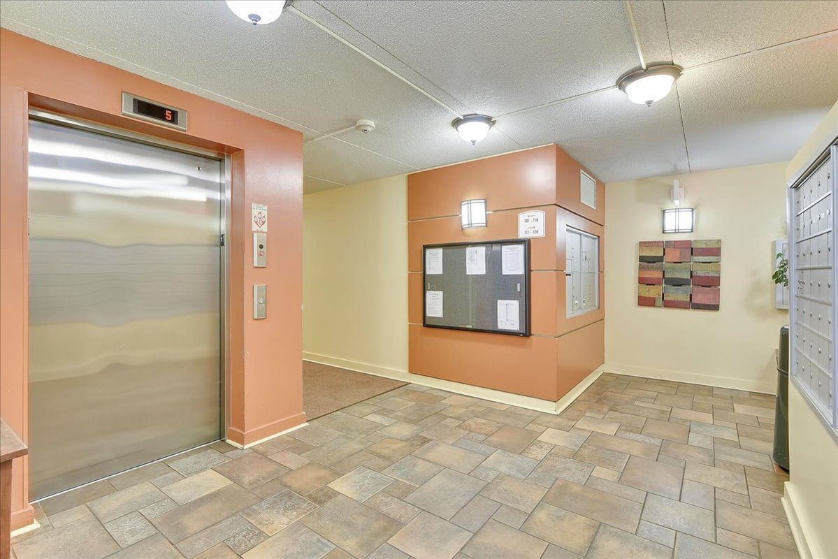 Building Photo - 60 S Van Dorn St