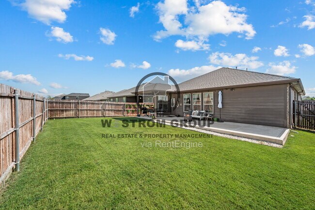 Building Photo - 1241 Metaline Trail