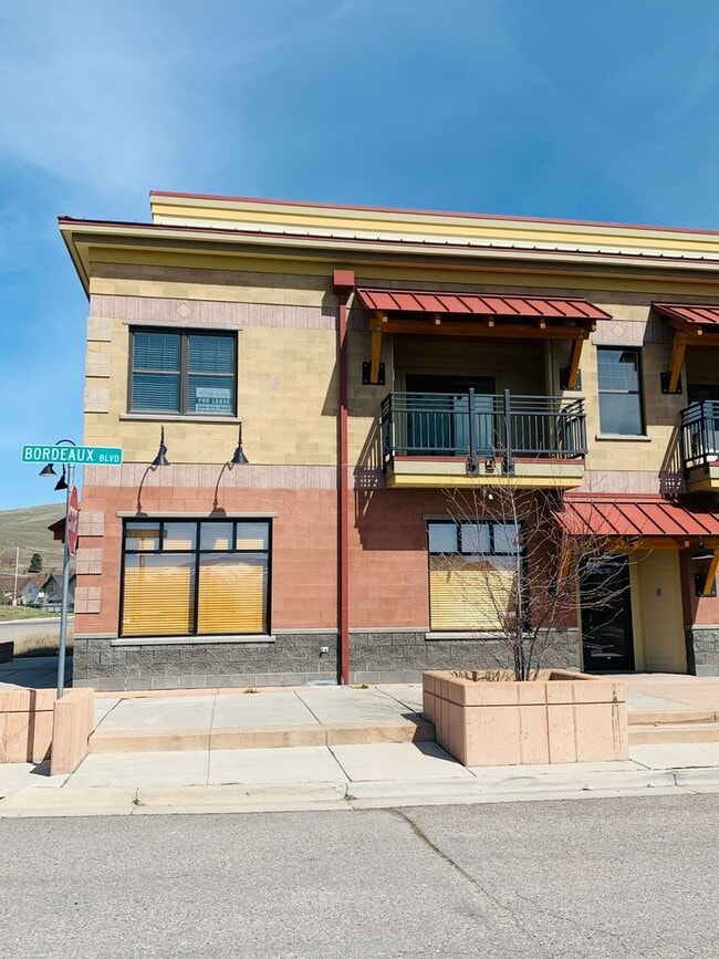 Building Photo - 4852 Kendrick Pl