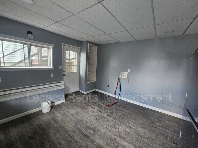 Building Photo - 620 Ridge St