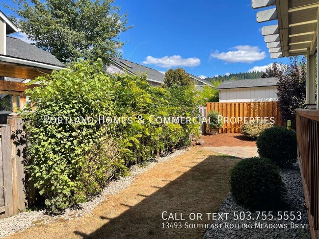 Building Photo - 13493 SE Rolling Meadows Dr