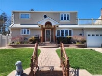 Building Photo - 441 Morris Dr