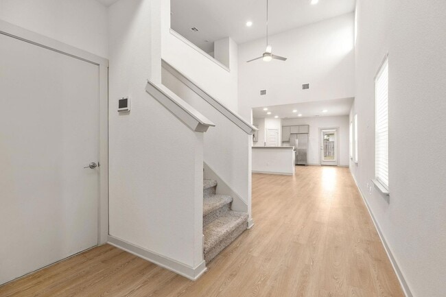 Building Photo - 117 New Hampton Wy