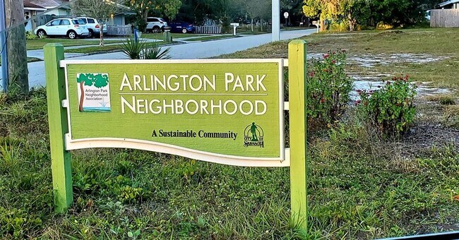 Building Photo - 2541 Floyd St