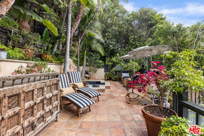 Building Photo - 175 W Channel Rd