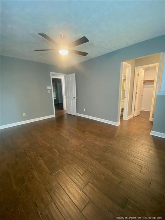 Building Photo - 5681 Pepperbush Dr