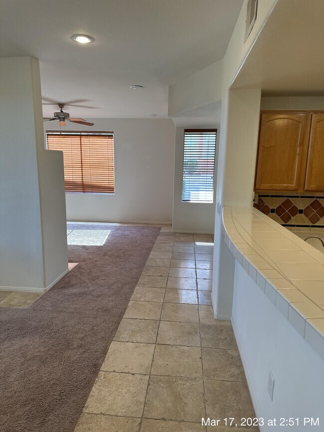 Building Photo - 664 Peachy Canyon Cir