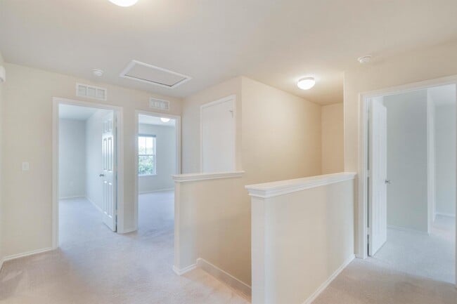 Building Photo - 10402 Abana Way