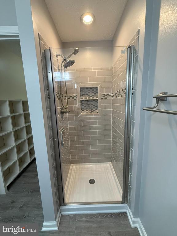 Building Photo - 1064 Jeanett Way