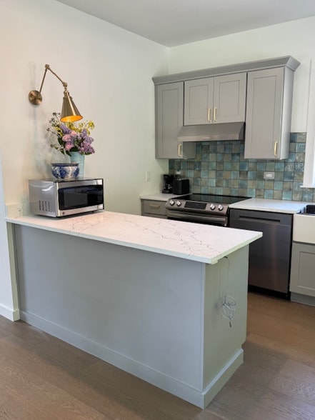 Building Photo - 11668 Seola Beach Dr SW