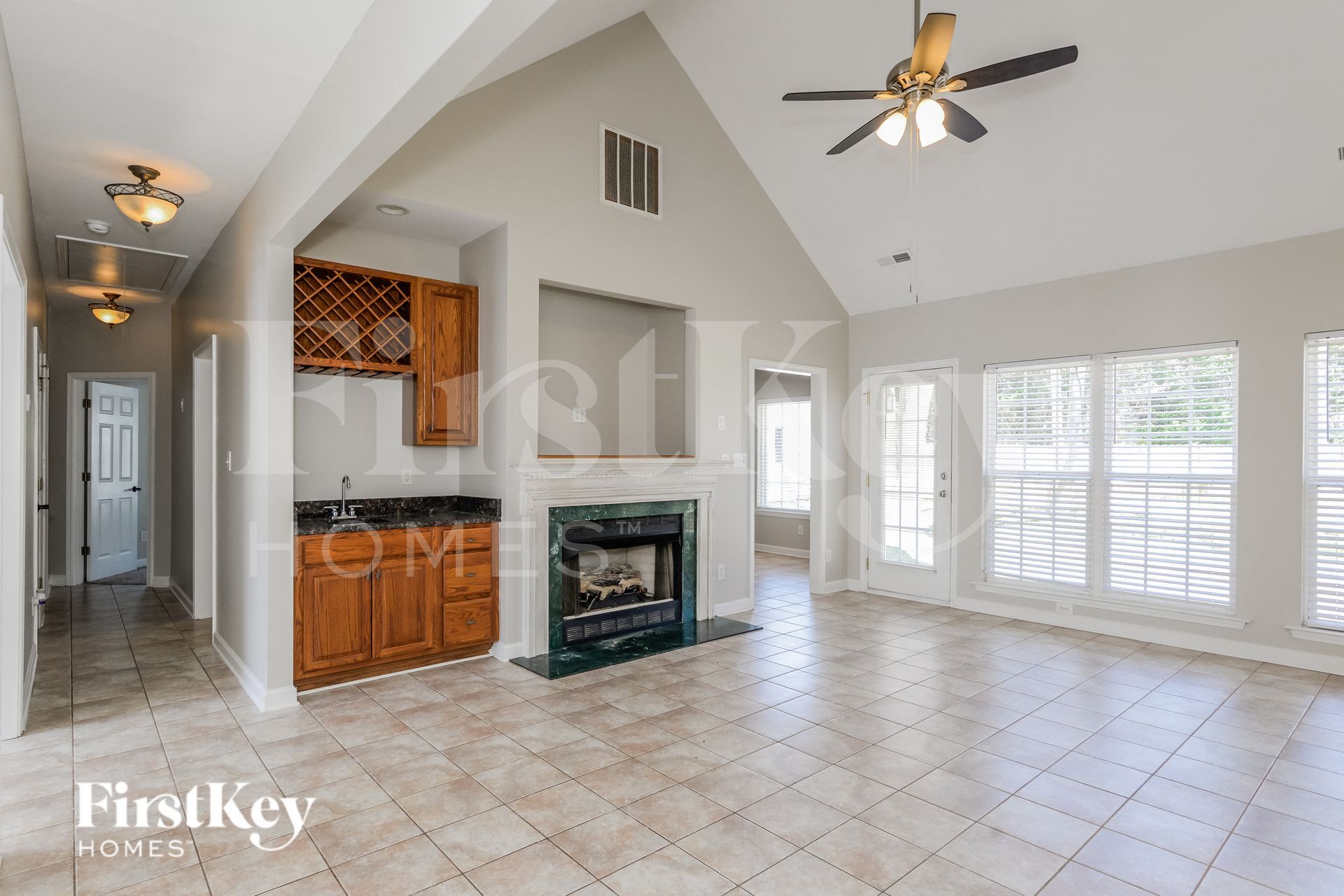 Building Photo - 1001 Josey Ln