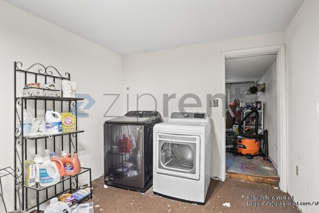 Building Photo - 908 40th St