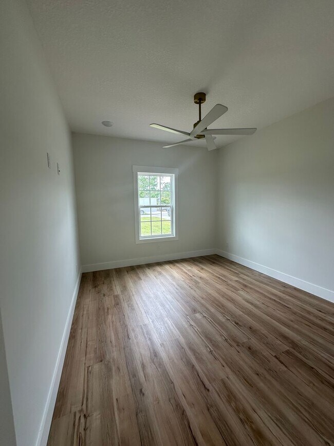 Building Photo - 3 Bed 2 Bath New Construction Home