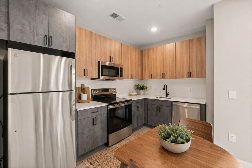 Building Photo - Residences at Pier 40