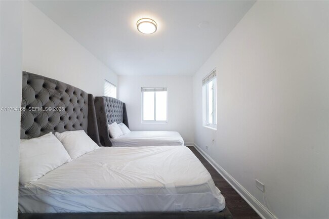 Building Photo - 1538 Jefferson Ave