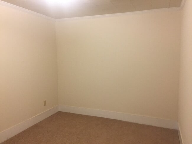 Building Photo - 3 bed 2 bath home - close to Troy University