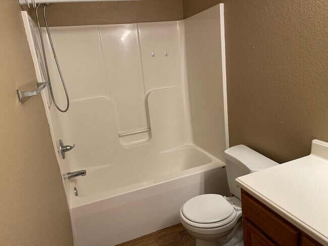 Building Photo - KU3-Osage Duplex 3