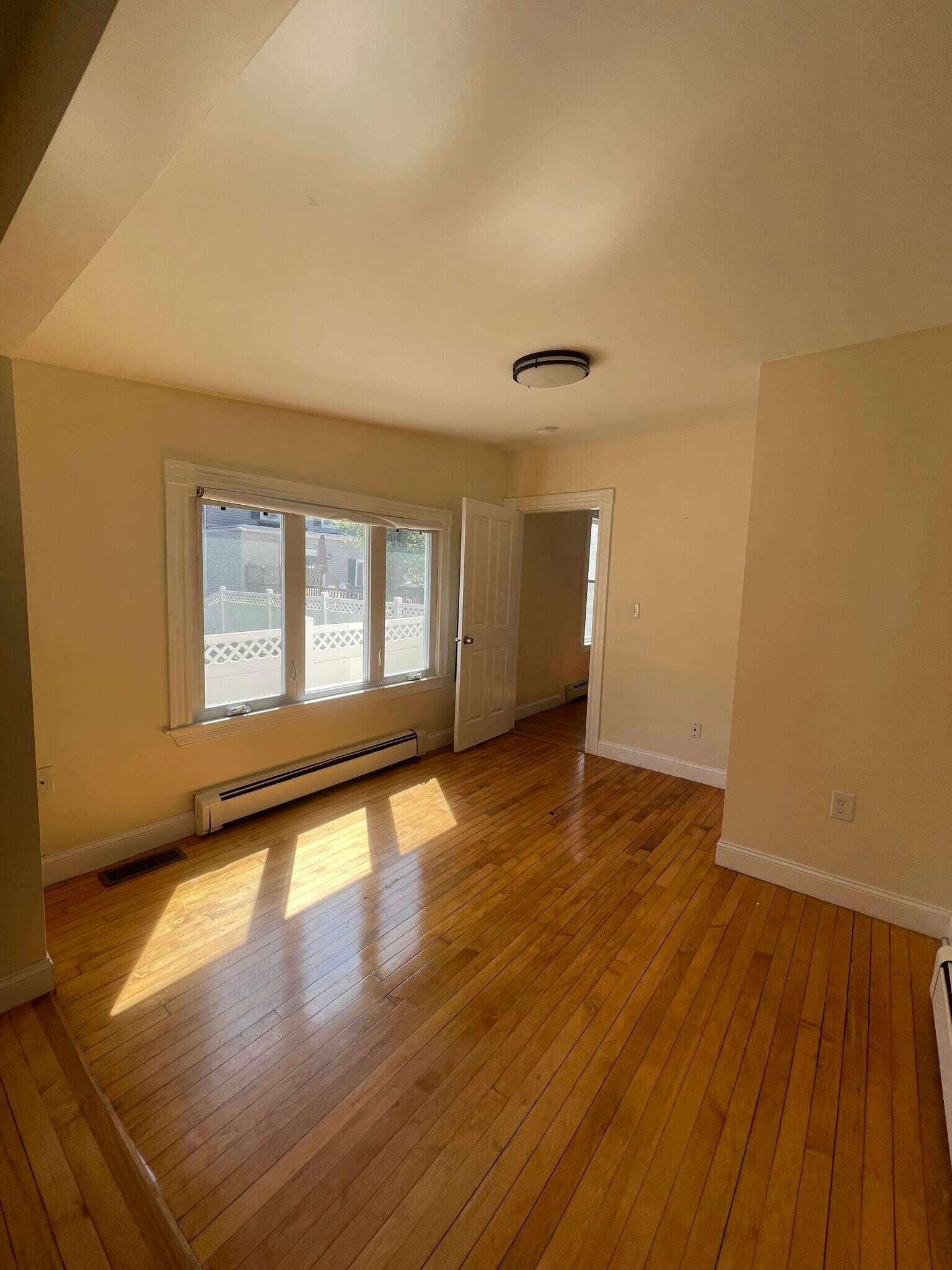 Building Photo - 48 Chester Ave