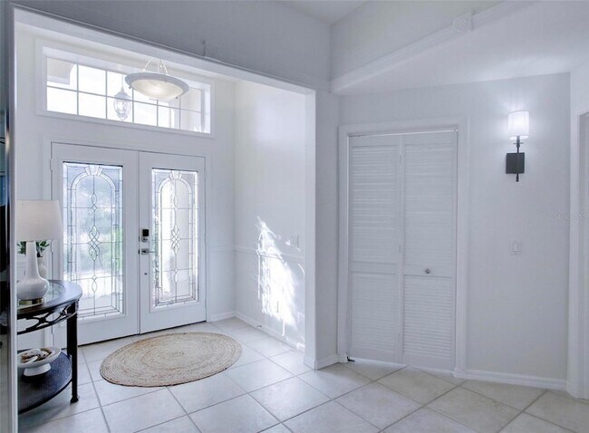 Building Photo - 143 Braemar Ave