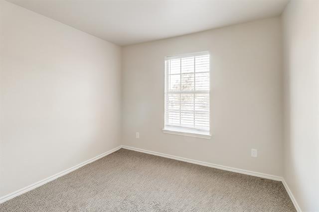 Building Photo - 715 S Parks Dr