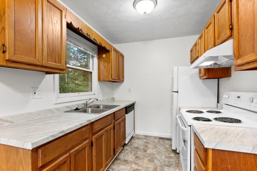 Building Photo - 3 W Rosecrest St