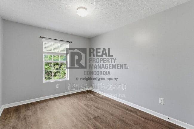 Building Photo - 1518 Hamden Dr