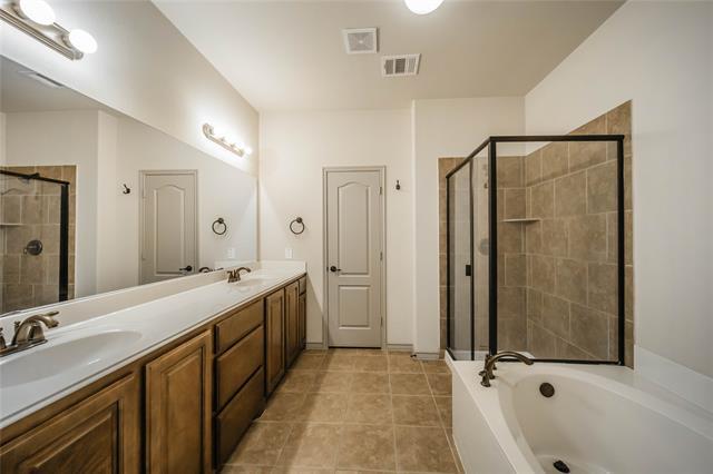 Building Photo - 2813 Sheridan Dr