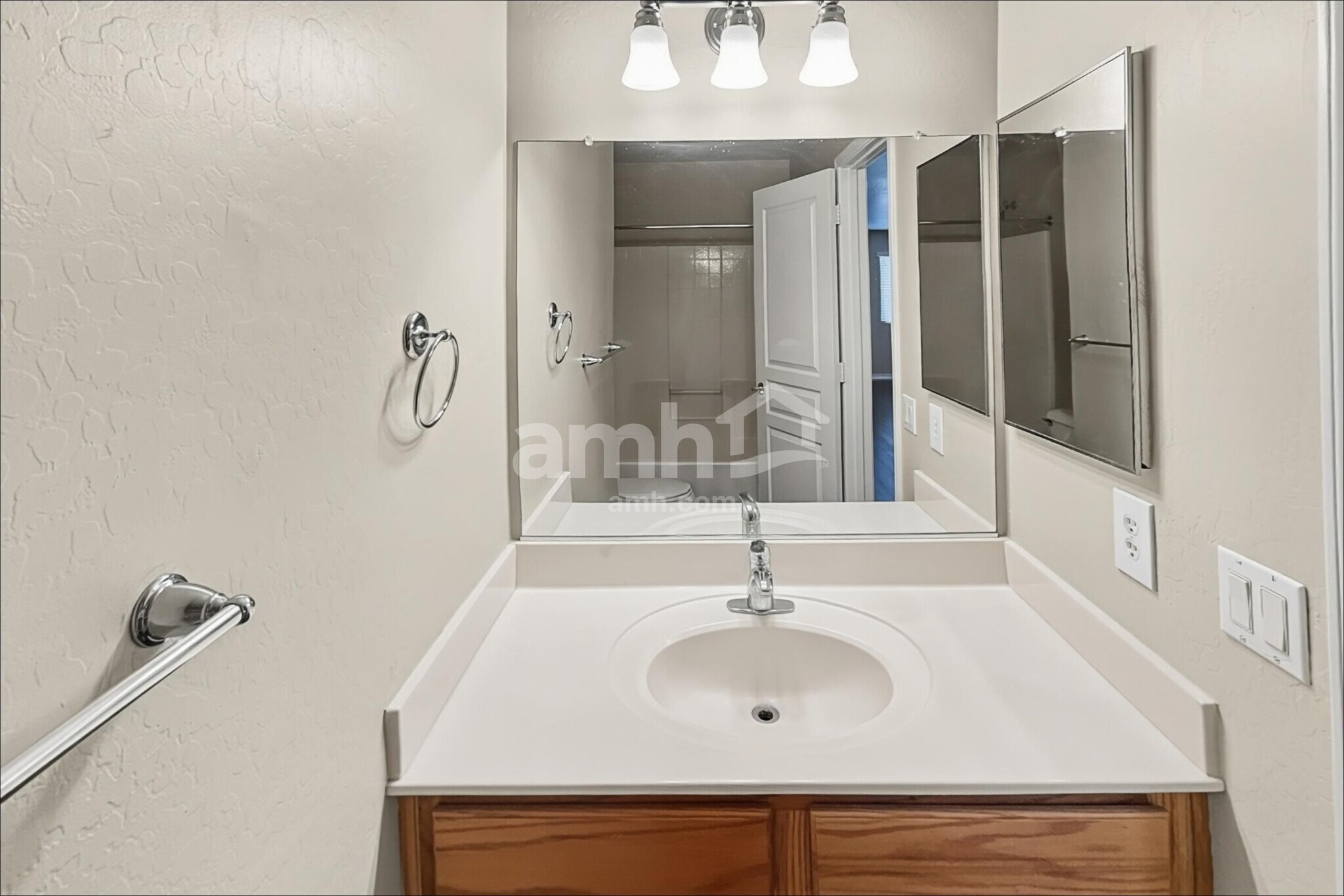 Building Photo - 2451 S 160th Dr