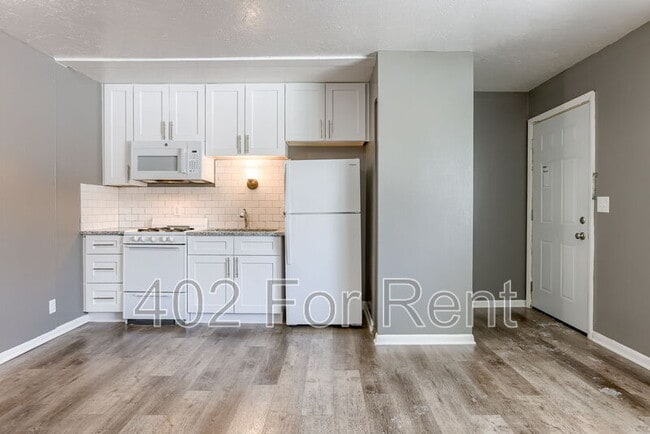Building Photo - 1015 N 47th Ave