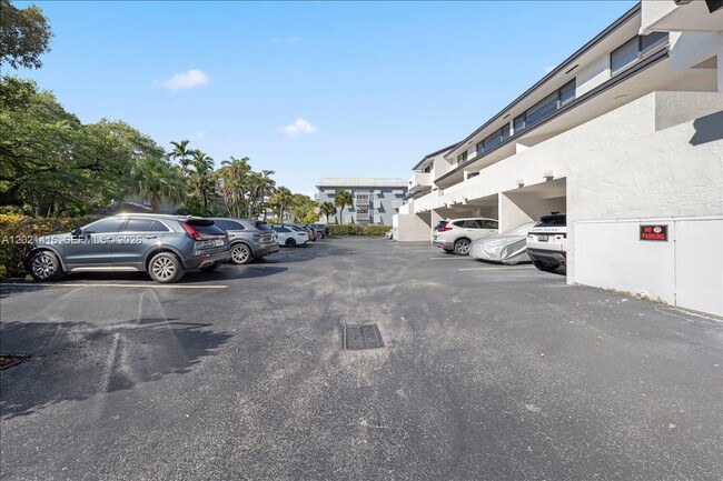 Building Photo - 5750 Turin St