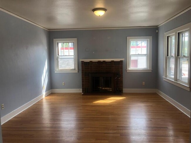Building Photo - 316 East 20th Street